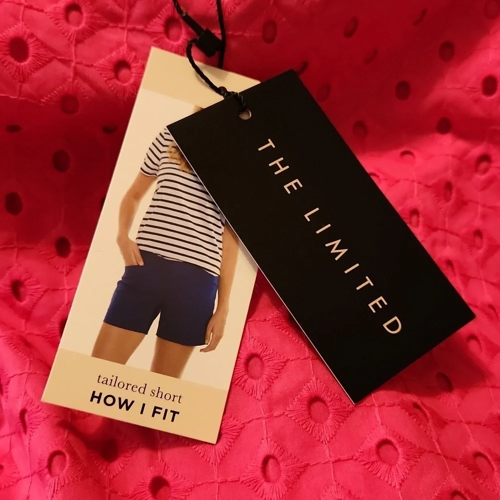 The Limited Hot Pink Eyelet Tailored Short Size 8 - Picture 12 of 15